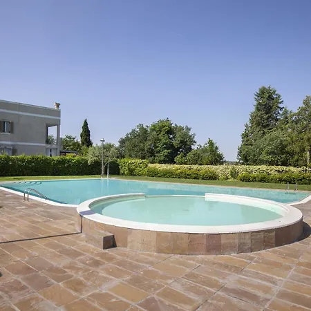Appartement Delphine With Shared Pool *